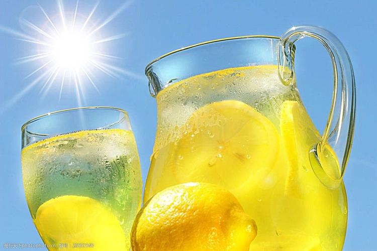 食品饮料 关键词:阳光下的柠檬与柠檬茶 柠檬 水果写真 水果图库 图片